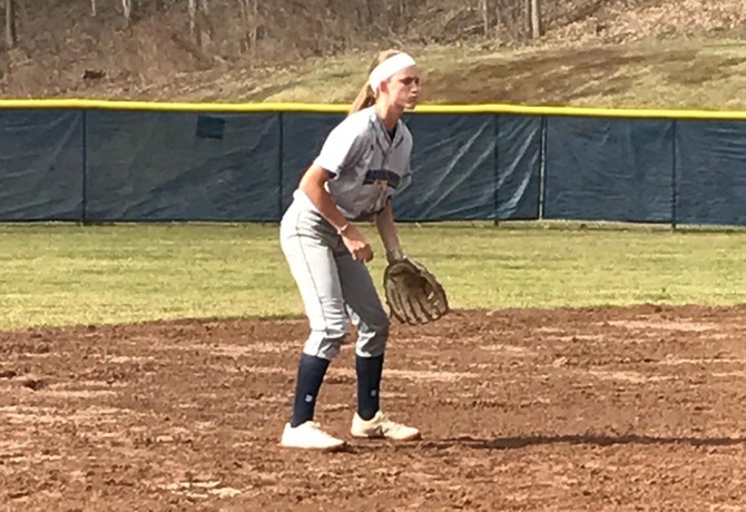 Softball drops a pair of games at Fitchburg State in MASCAC action