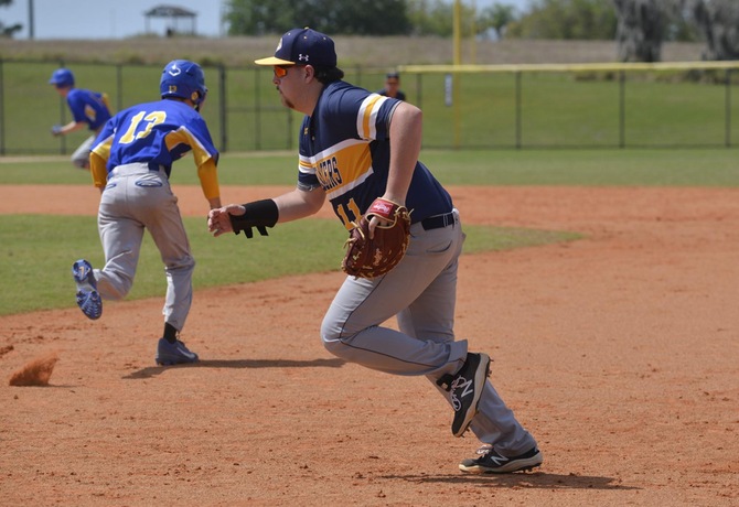 Bridgewater State Dominates to Sweep Baseball