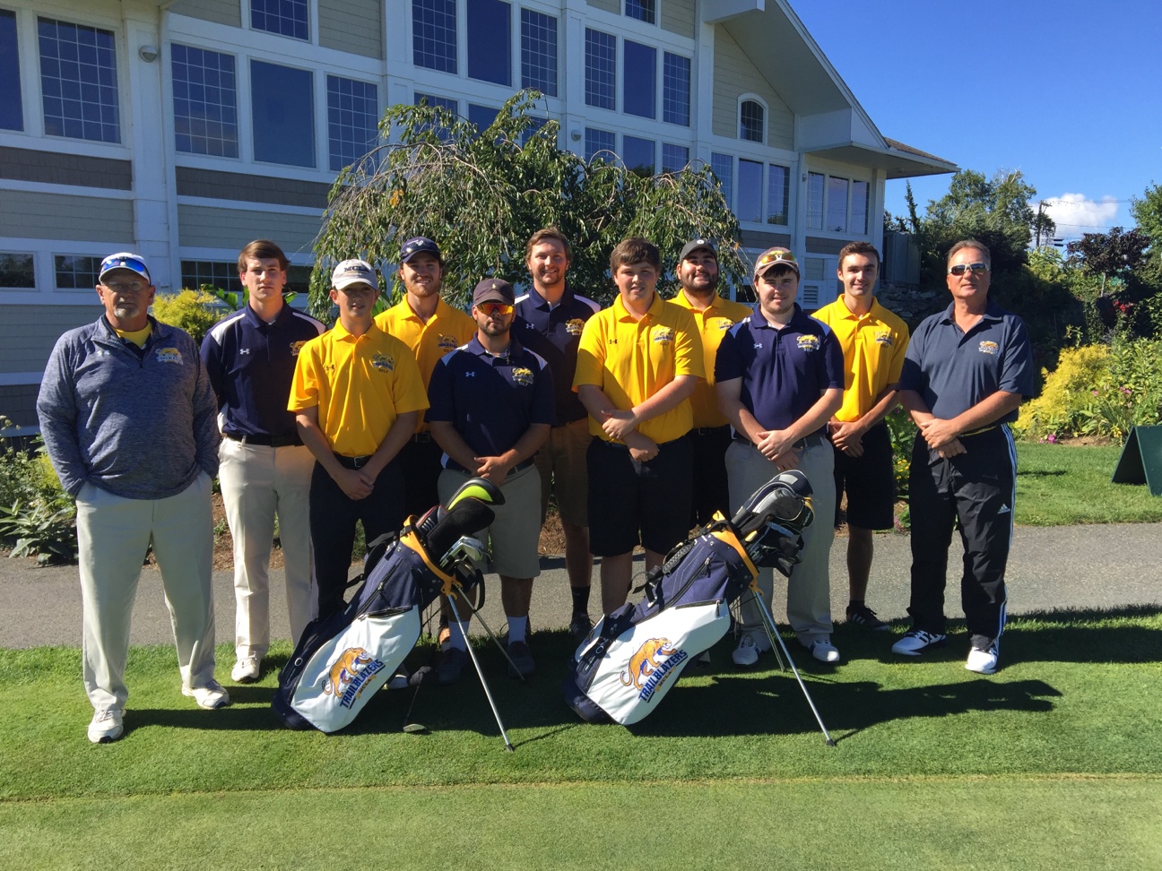 Golf opens up play at Williams Invitational
