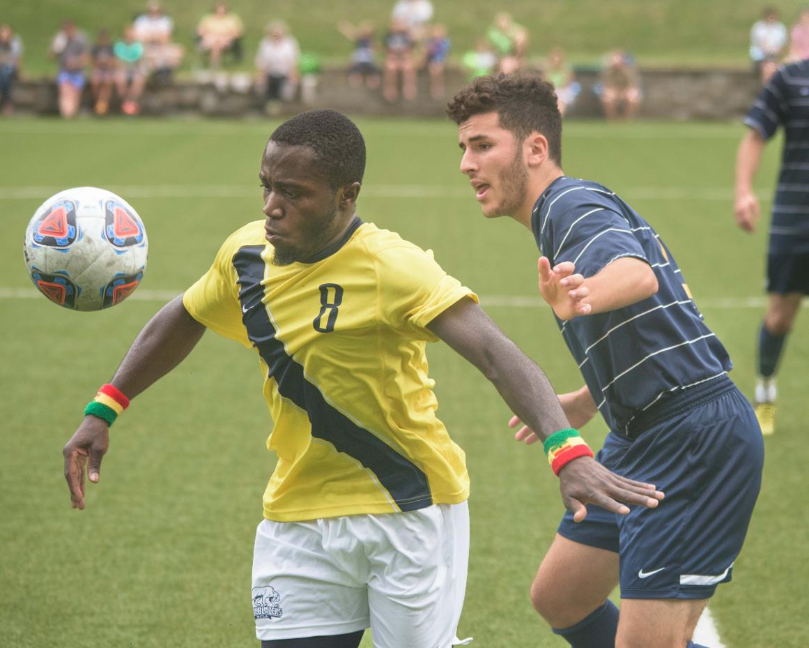Men's Soccer squanders lead, falls to Worcester 3-2 in Overtime