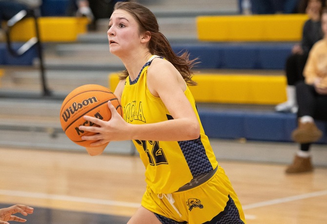 Women’s Basketball can’t keep pace with Worcester State