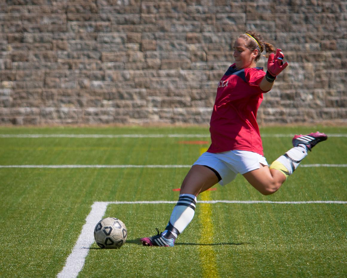 Daly collects 12 saves, but Women's Soccer shutout at home 3-0 against Worcester