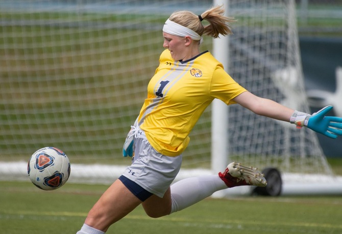 Currier makes 37 saves, Women’s Soccer loses to Worcester State