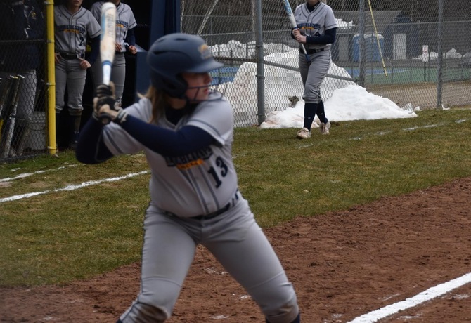 Quinones tabbed as MASCAC Rookie of the Week in Softball