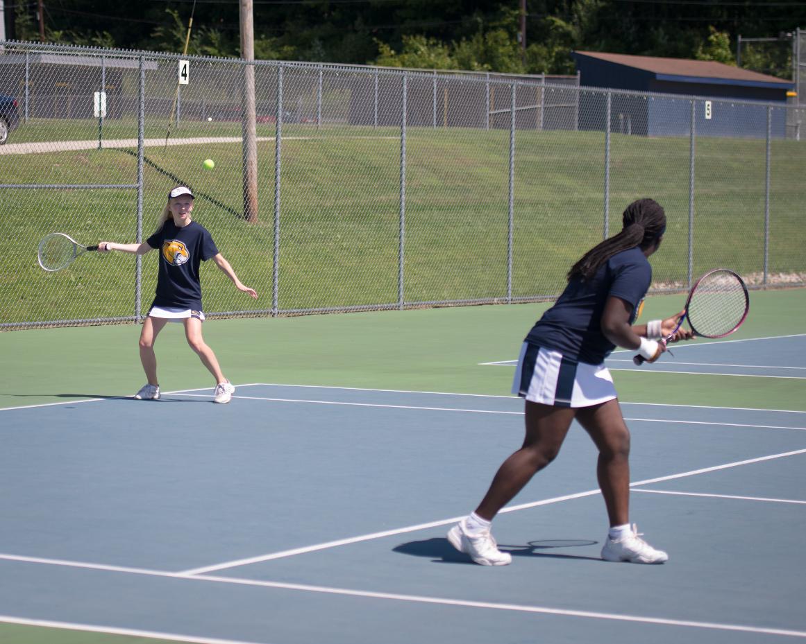 Women's Tennis nipped at St. Joseph (CT) 5-3