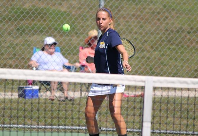 Tennis falls on road at Worcester 7-2