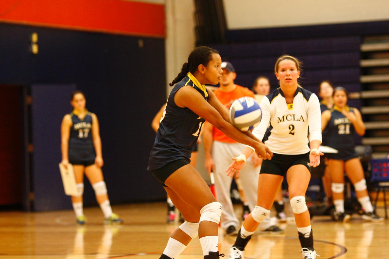 Volleyball falls to Bridgewater in MASCAC quarterfinals 3-0