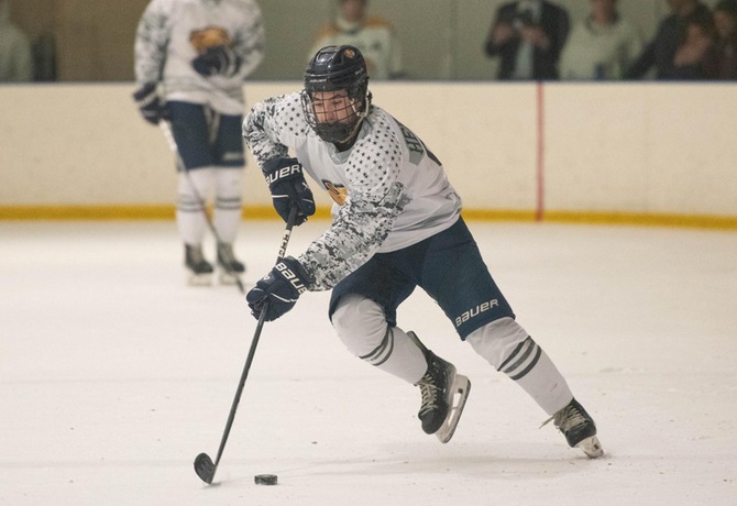 Men's Ice Hockey Wrap Up First Season Back with Loss to Worcester State